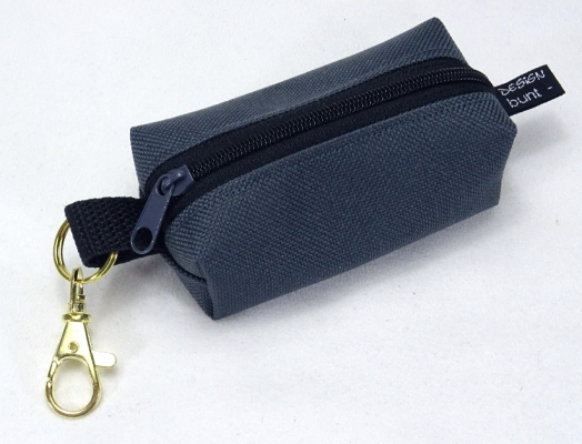 Schlüsselanhänger Minitasche boxybag, dunkelgrau, handmade BuntMixxDESIGN
